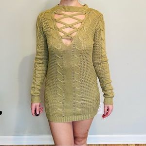 Green Cableknit Long Sleeve Sweater Dress